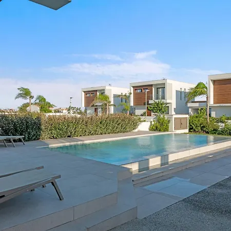 Villa Serenity Waves 12 Softades