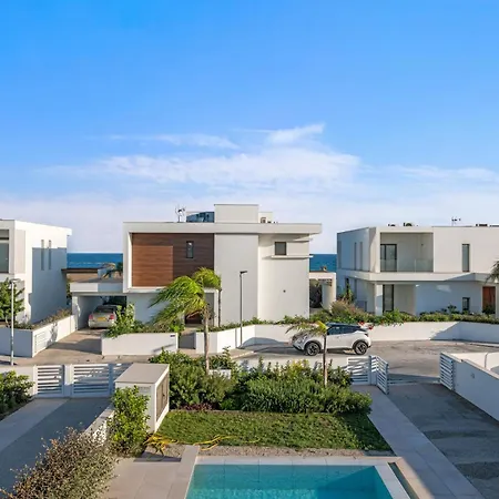 Serenity Waves 12 Villa *