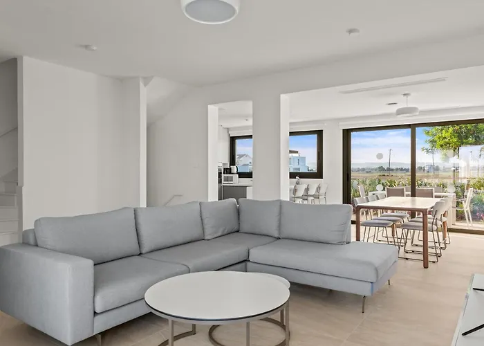 Villa Serenity Waves 12 *